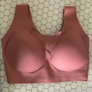 Victoria secret no show sports bra